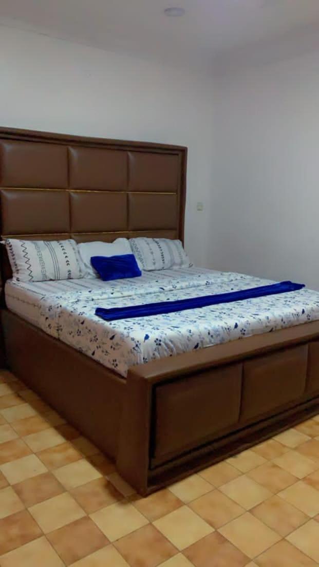 Blue Moon Hotels Victoria Island Лагос Экстерьер фото
