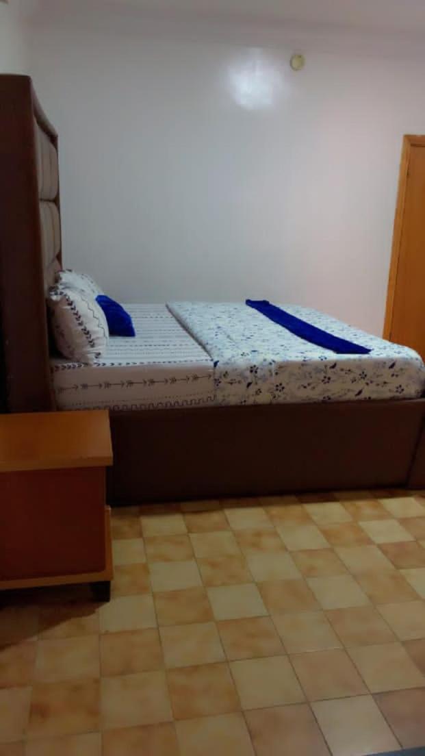 Blue Moon Hotels Victoria Island Лагос Экстерьер фото